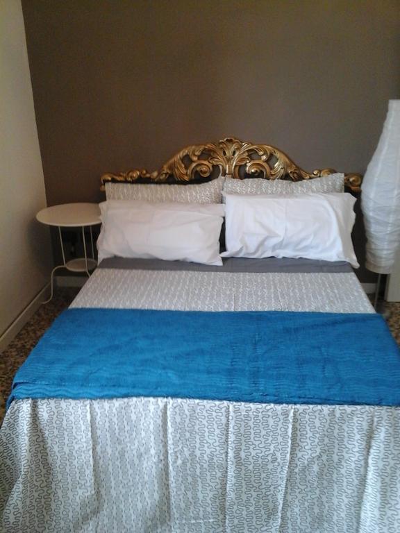 بولونيا L.T. Schneider B&B الغرفة الصورة
